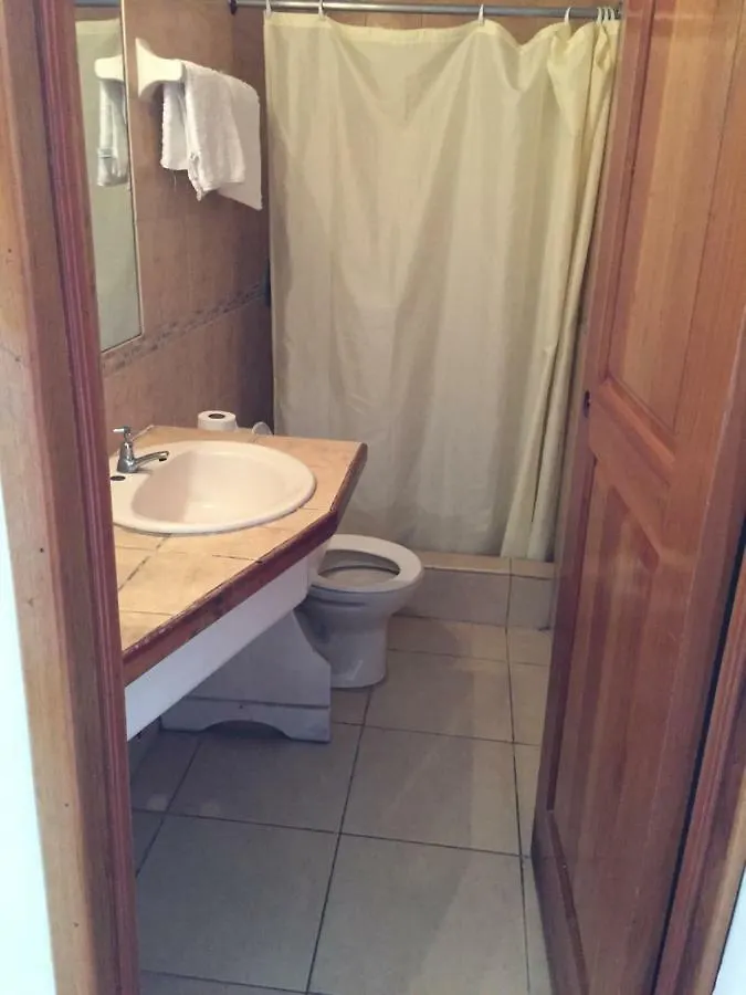 Hotel Callie'S Beach House Portmore