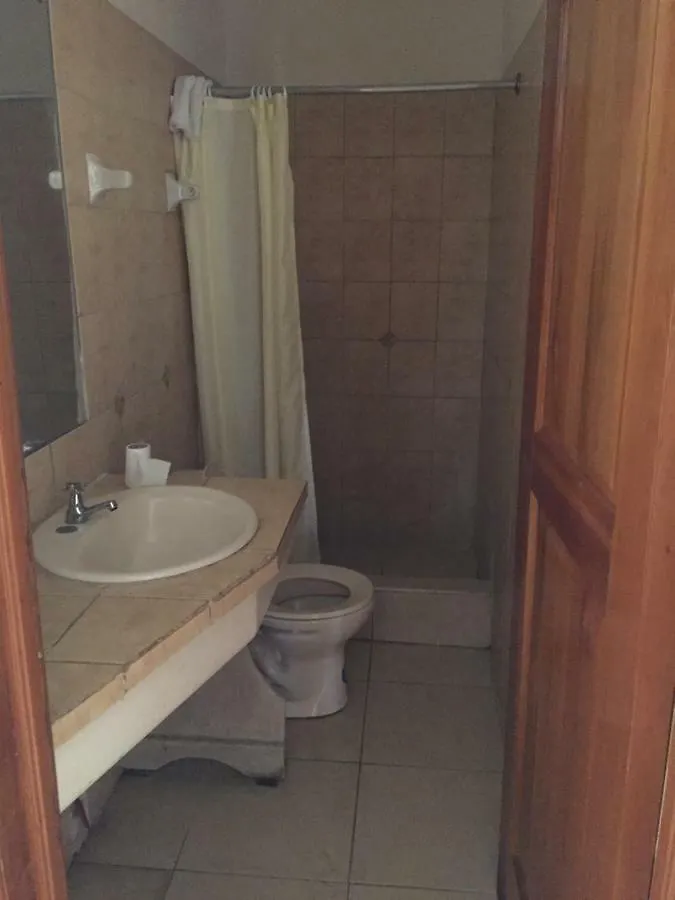 Hotel Callie'S Beach House Portmore 0*,